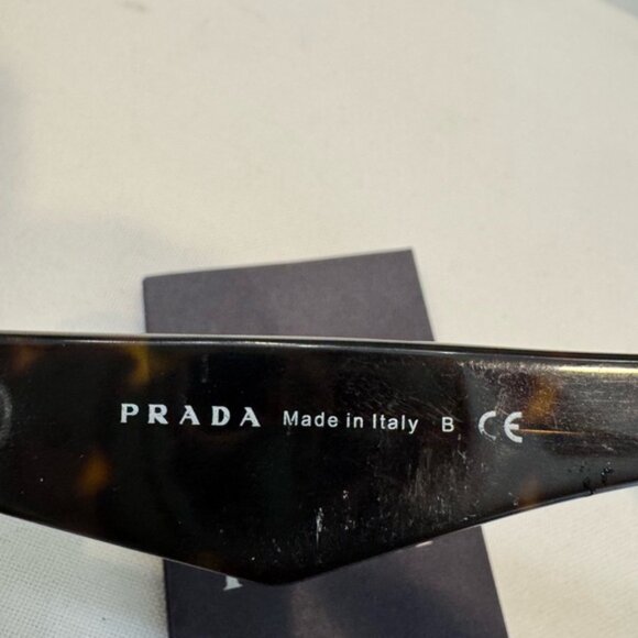 Authentic Prada sunglasses with box - Picture 7 of 11
